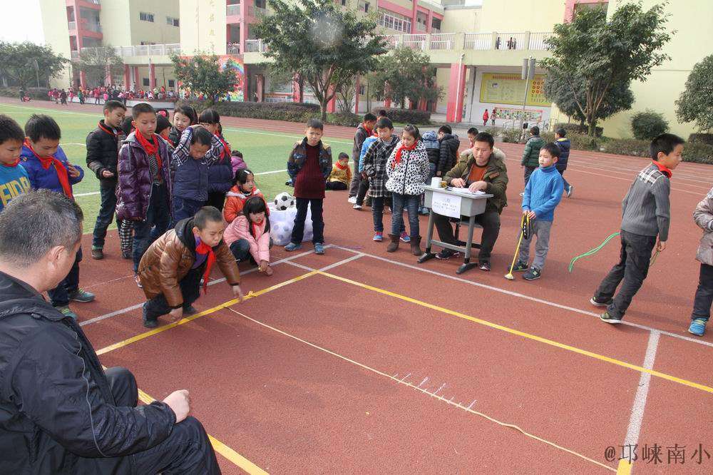 南小校园吉尼斯：跳远王